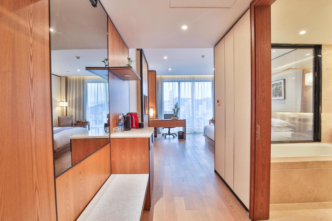 Ssaw Boutique Hotel Wenzhou Jiushan Lake Екстериор снимка
